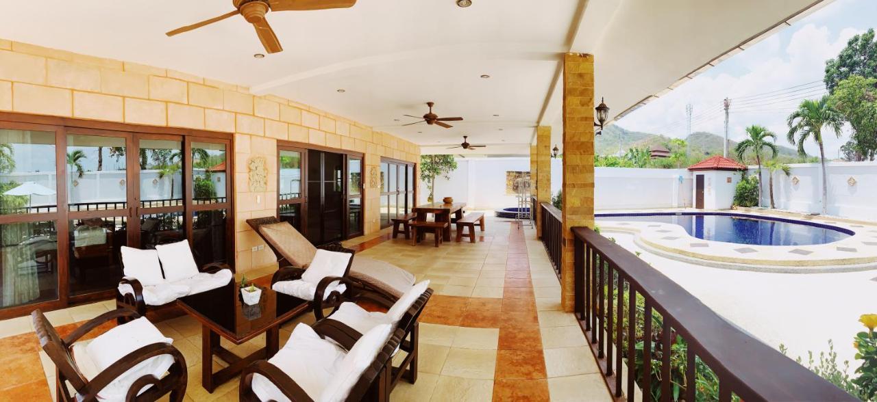 Villa Golf Village *